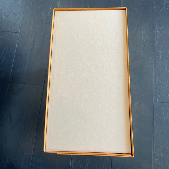 LOUIS VUITTON LV Gift Box Magnetic Empty Large Box storage decoration for bag - Picture 6 of 9